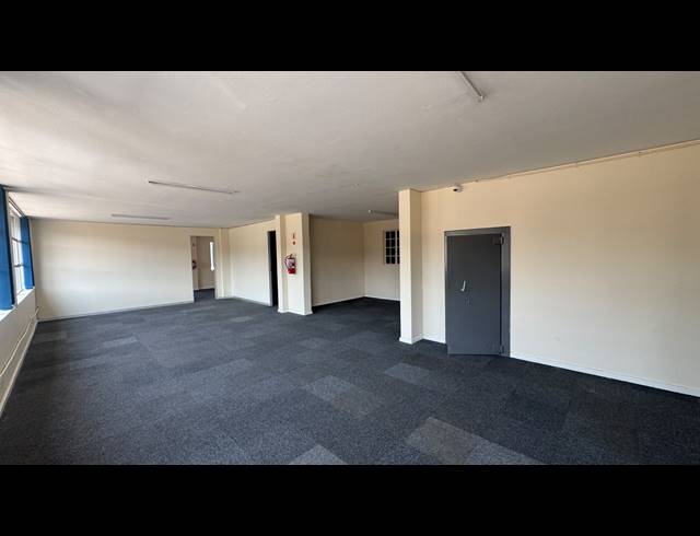 3,720M² WAREHOUSE TO LET IN WYNBERG